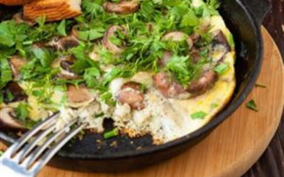 Healthy Bites: MCT Frittata (Mushroom, Corn & Thyme)